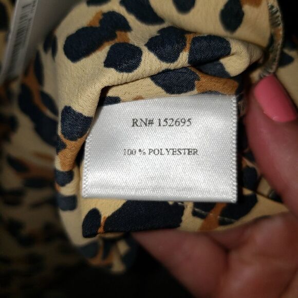 Q&A Animal Print Wrap Spaghetti Strap Top - Picture 4 of 6